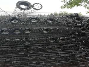 除塵器骨架在濾袋內(nèi)部中是如何使用的呢？設(shè)備圖片